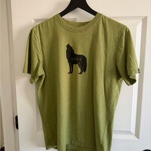 Prana Olive Wolf Graphic Men's T-Shirt